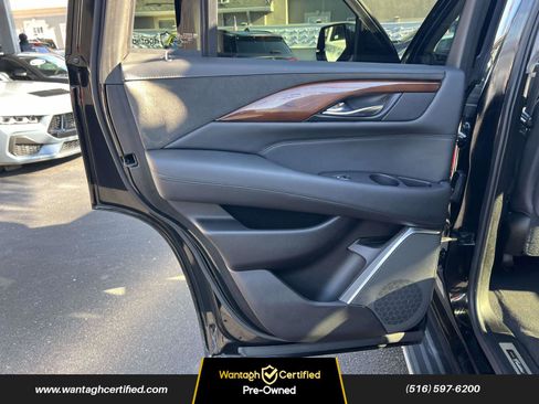Used 2019 Cadillac Escalade Luxury w/ Escalade Sport Edition image 15