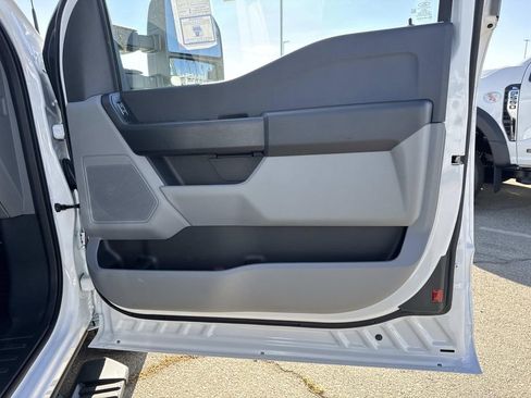 New 2026 Ford F350 XL w/ XL Chrome Package image 23