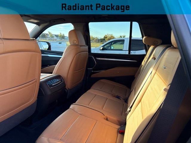 Used 2025 Cadillac Escalade Premium Luxury w/ LPO, Radiant Package AWD/4WD image 8