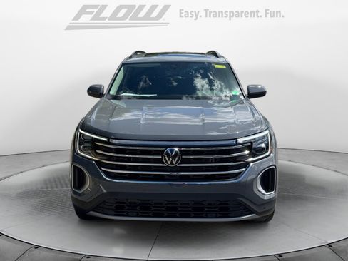 New 2026 Volkswagen Atlas SE image 2