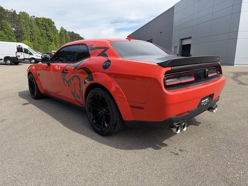 Used 2022 Dodge Challenger SRT Hellcat RWD image 6