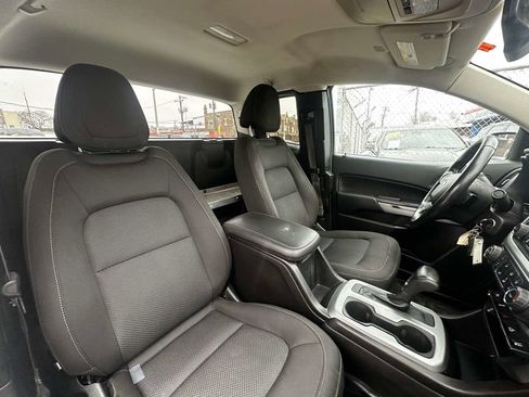 Used 2021 Chevrolet Colorado LT w/ Fleet Safety Package image 18