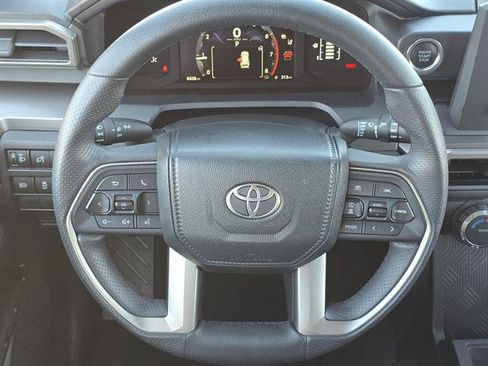 Used 2025 Toyota 4Runner SR5 image 16