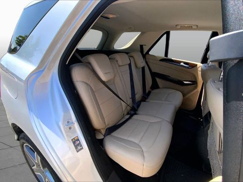 Used 2017 Mercedes-Benz GLE 400 4MATIC image 20