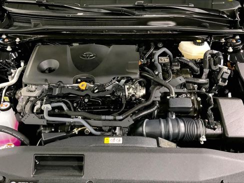 Used 2025 Toyota Camry SE w/ Convenience Package AWD/4WD image 32