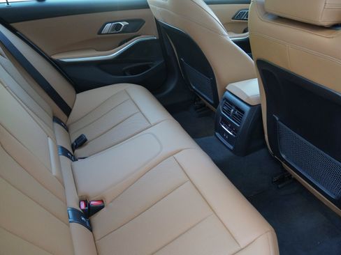 Used 2023 BMW 330i Sedan w/ Premium Package RWD image 34