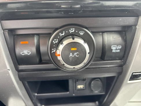 Used 2020 Toyota 4Runner SR5 AWD/4WD image 27