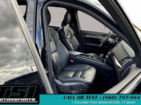 Used 2018 Volvo XC90 T6 Momentum w/ Convenience Package image 7
