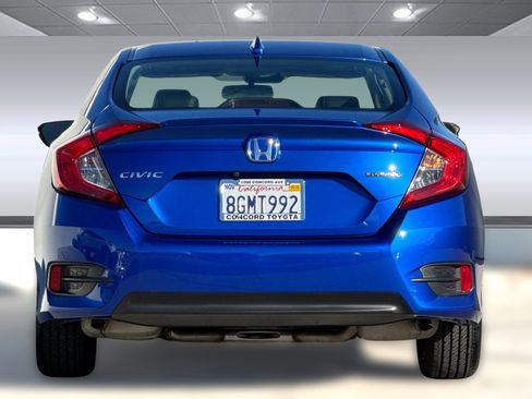 Used 2018 Honda Civic Touring image 8