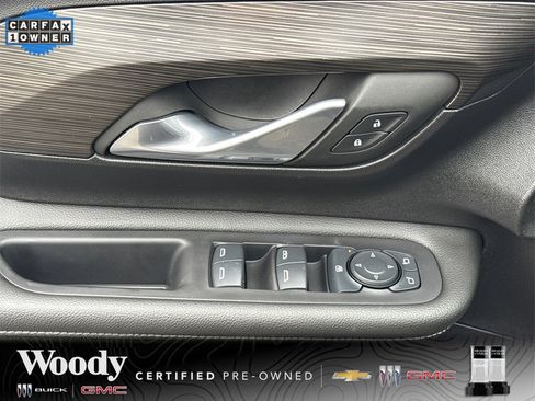 Certified 2024 GMC Terrain SLE w/ Elevation Edition image 14