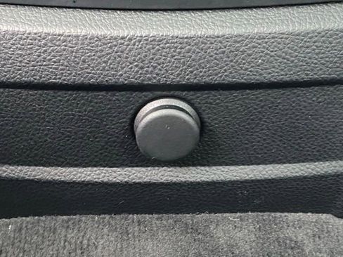 Used 2019 BMW 330i Gran Turismo xDrive w/ M Sport Package image 23