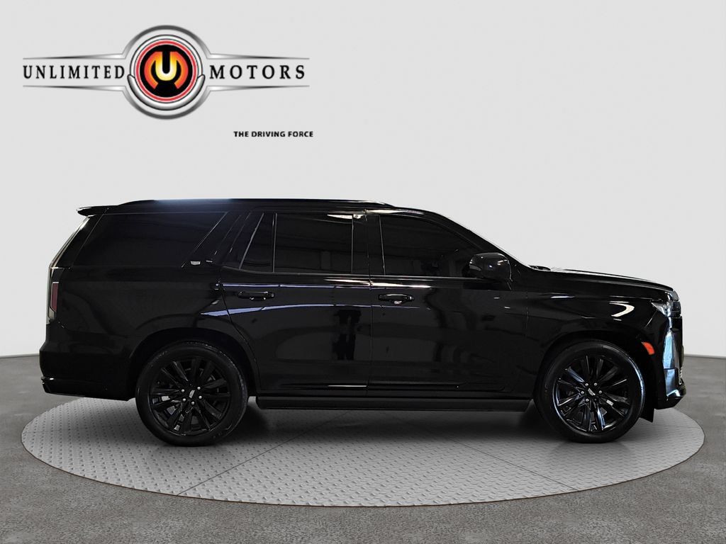 Used 2022 Cadillac Escalade Sport Platinum AWD/4WD image 2