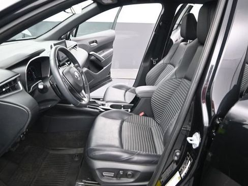 Used 2023 Toyota Corolla Cross AWD Hybrid w/ Convenience Package image 11