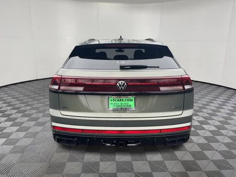 New 2026 Volkswagen Atlas Cross Sport SEL R-Line image 4