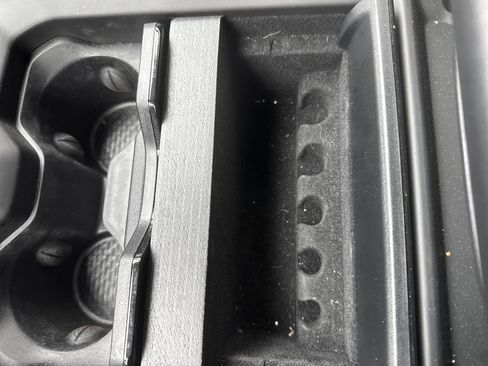 Used 2023 RAM 2500 Limited image 28