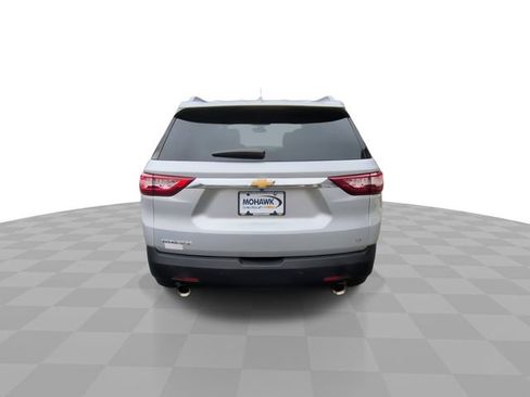Used 2018 Chevrolet Traverse LT image 7