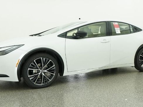 New 2026 Toyota Prius XLE FWD image 18