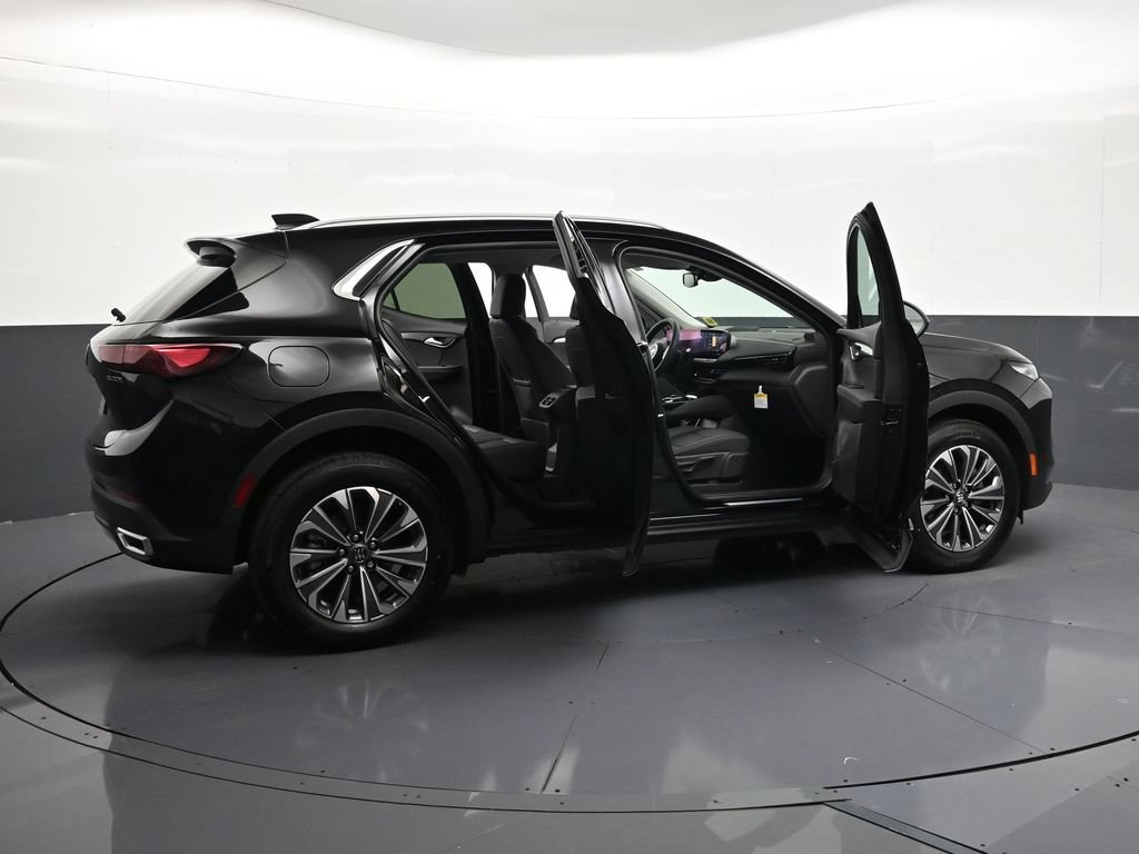 Certified 2026 Buick Envision Preferred AWD/4WD image 32