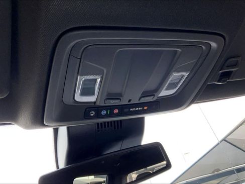 Certified 2023 GMC Sierra 1500 SLT image 30