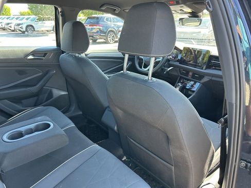 Used 2025 Volkswagen Jetta Sport image 46