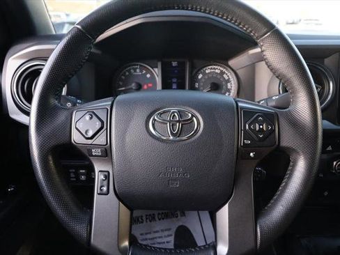 Certified 2017 Toyota Tacoma TRD Sport w/ Tow Package image 10