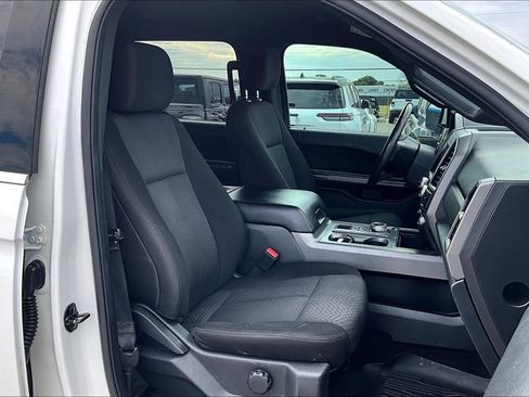 Used 2021 Ford Expedition XLT image 10