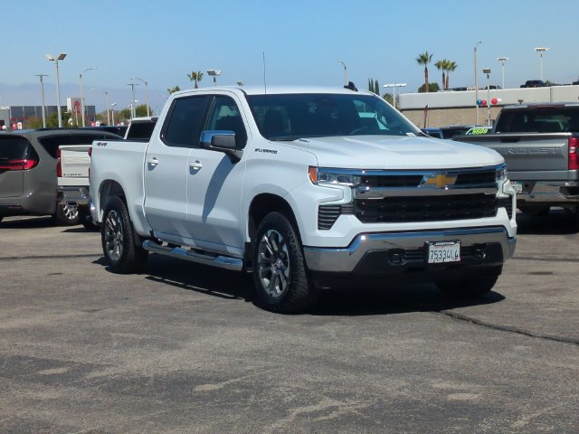 Certified 2026 Chevrolet Silverado 1500 LT AWD/4WD image 2