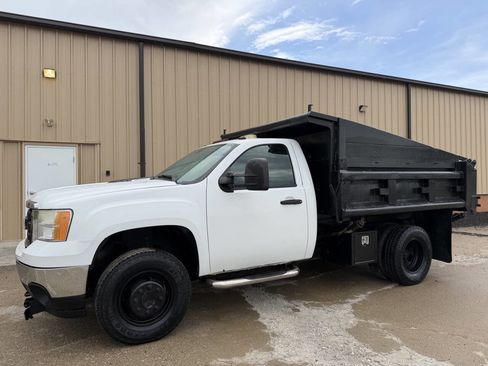 Used 2013 GMC Sierra 3500 W/T w/ Snow Plow Prep Package AWD/4WD image 1