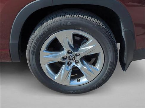 Used 2019 Toyota Highlander Limited image 6