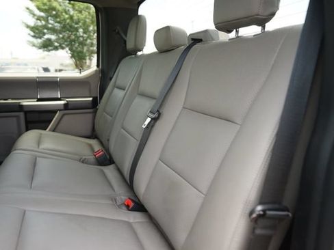 Used 2020 Ford F250 XLT w/ XLT Premium Package AWD/4WD image 13