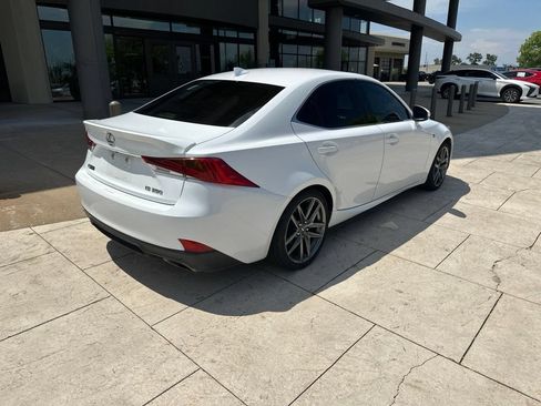 Used 2018 Lexus IS 350 F Sport RWD image 7