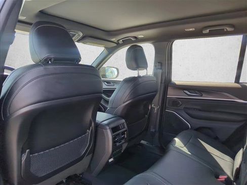 New 2026 Jeep Grand Cherokee Limited Reserve image 14