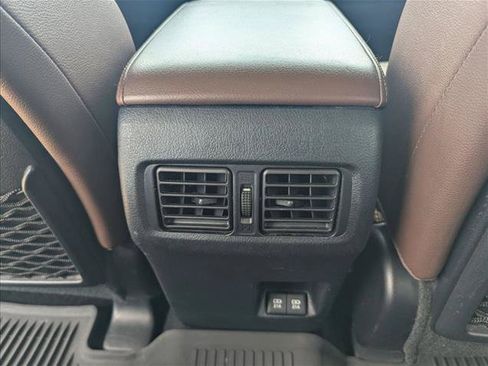 Used 2022 Toyota 4Runner Limited AWD/4WD image 17