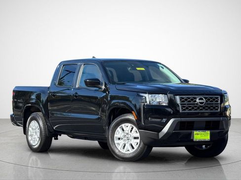 Used 2023 Nissan Frontier SV w/ Technology Package image 2