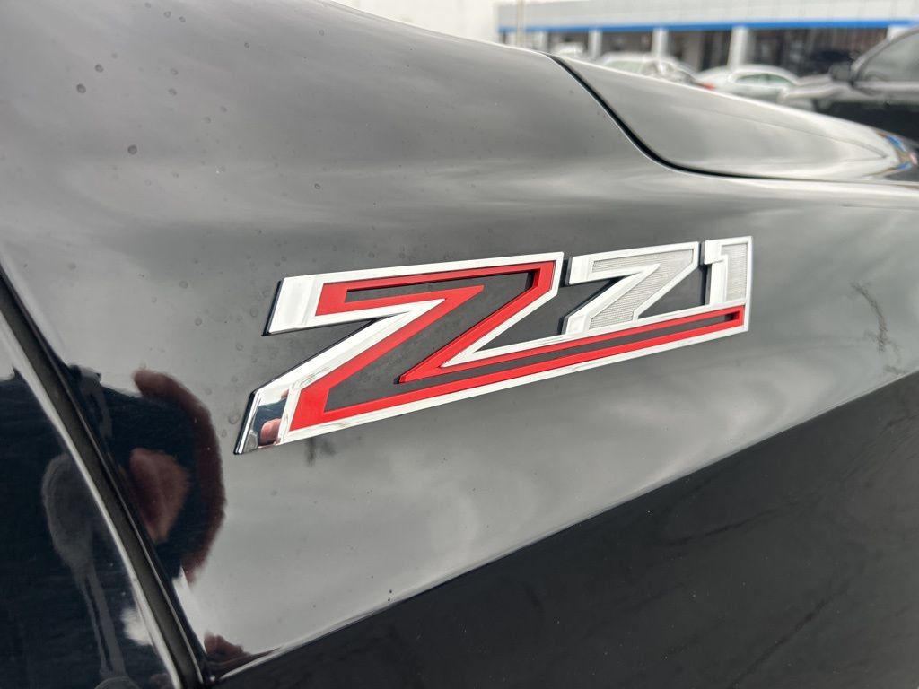 Used 2025 Chevrolet Tahoe Z71 AWD/4WD image 25