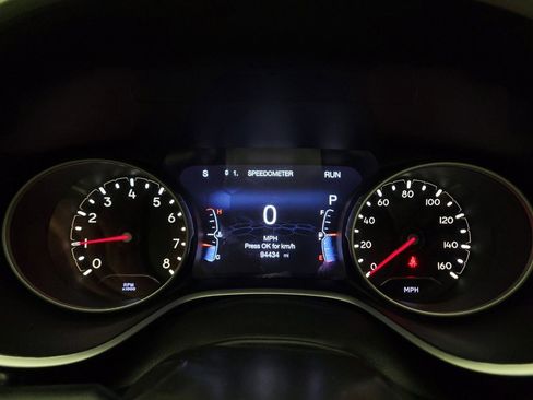 Used 2018 Jeep Compass Latitude w/ Popular Equipment Group FWD image 23