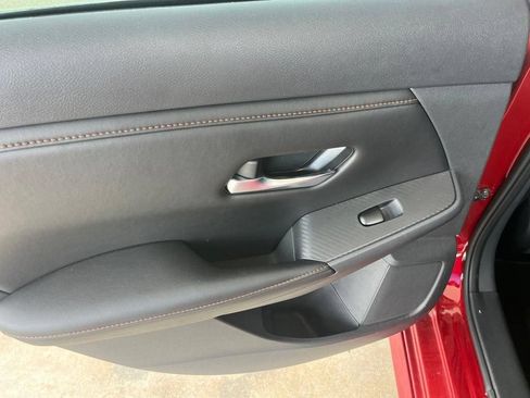 Used 2023 Nissan Sentra SR w/ SR Premium Package FWD image 29
