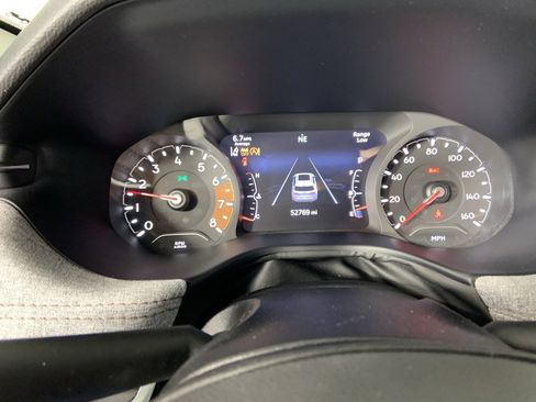 Used 2022 Jeep Compass Latitude image 11