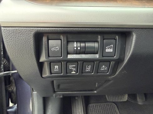 Used 2018 Subaru Outback 2.5i Limited image 36