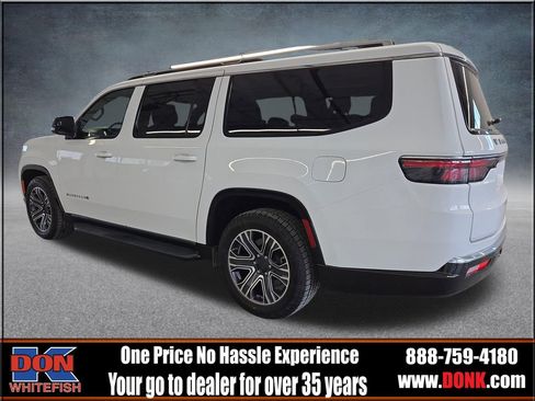 Used 2024 Jeep Wagoneer L Series II w/ Flexible Seating Group AWD/4WD image 6