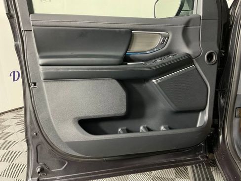 New 2025 Ford Expedition Max Platinum w/ Driver's Package image 12