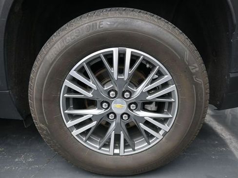 Used 2024 Chevrolet Traverse LT FWD image 10