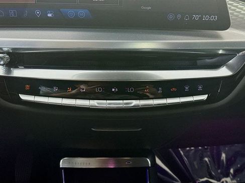 Used 2024 Cadillac Lyriq Luxury image 19