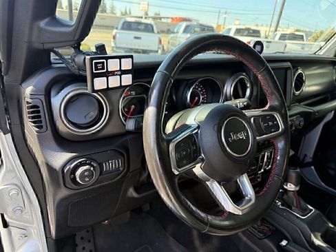 Used 2022 Jeep Gladiator Rubicon w/ Cold Weather Group AWD/4WD image 9