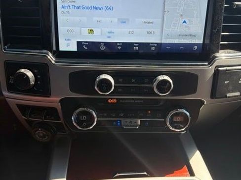 Used 2022 Ford F350 King Ranch w/ King Ranch Ultimate Package AWD/4WD image 20