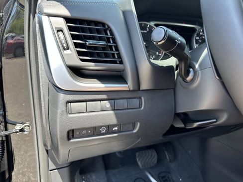 New 2026 Nissan Rogue SV FWD image 30