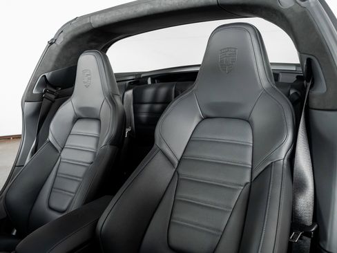 Used 2026 Porsche 911 Targa 4 GTS image 3