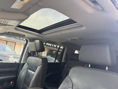 Used 2019 GMC Yukon XL SLT AWD/4WD image 13