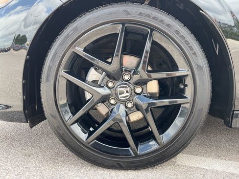 Used 2025 Honda Civic Sport image 12