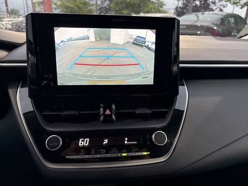 Used 2024 Toyota Corolla LE FWD image 15
